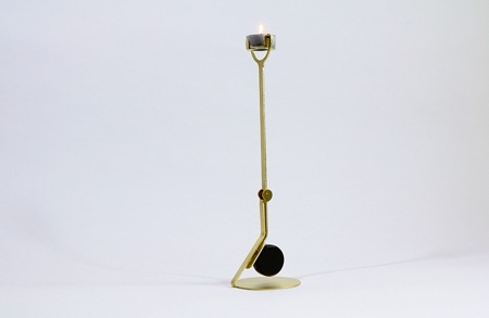 創(chuàng)意平衡燭臺(tái)