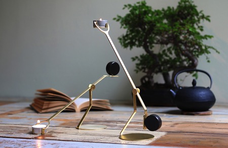 創(chuàng)意平衡燭臺(tái)