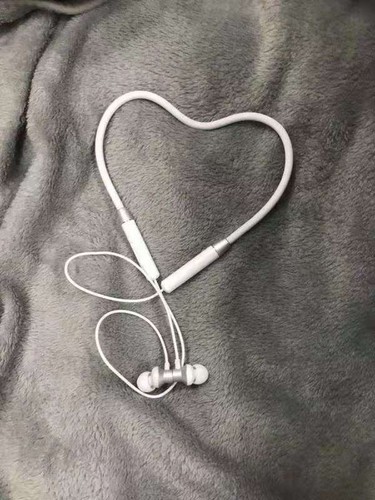  Remax睿量藍(lán)牙耳機(jī)怎么樣是牌子好嗎，用戶(hù)親測(cè)(國(guó)產(chǎn)品牌)