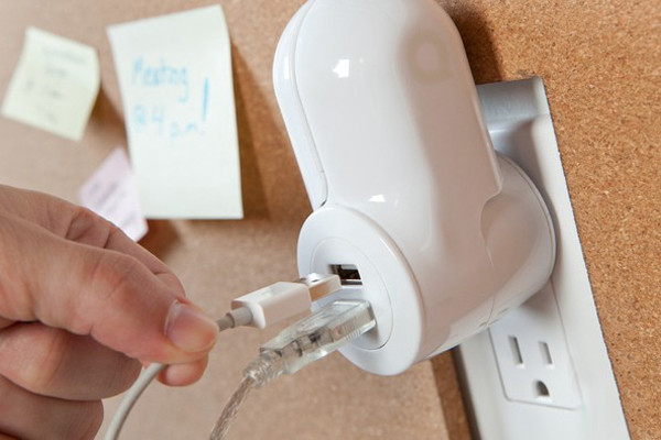 多功能便攜旅行插座 圖三 多功能便攜旅行插座 圖三