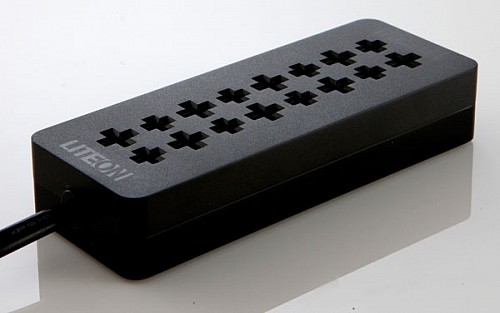 創(chuàng)意十字插座：橫豎都能用