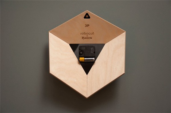 有趣的立體視覺誤差時鐘背面展示 有趣的立體視覺誤差時鐘背面展示