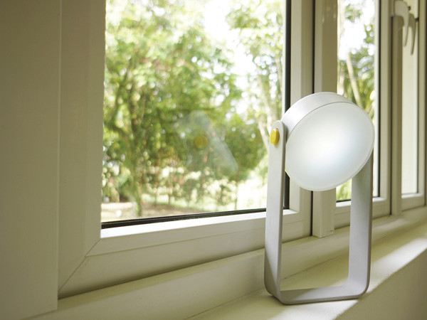 新型多功能可折疊手電筒(Spot)圖七 新型多功能可折疊手電筒(Spot)圖七