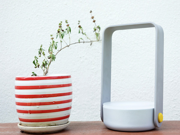 新型多功能可折疊手電筒(Spot)圖六 新型多功能可折疊手電筒(Spot)圖六