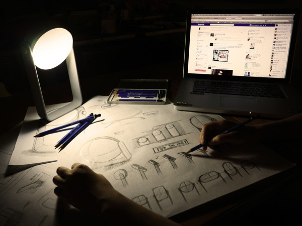 新型多功能可折疊手電筒(Spot)圖八 新型多功能可折疊手電筒(Spot)圖八