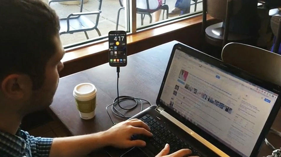 讓手機(jī)懸浮在空中的充電器 圖二