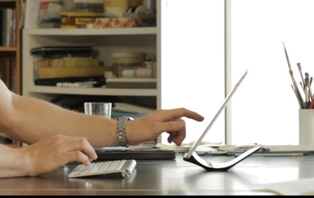 極簡主義的Ipad支架(YOHANN)圖三 極簡主義的Ipad支架(YOHANN)圖三