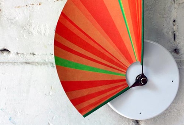 以色列設(shè)計(jì)師帶來(lái)的扇形掛鐘(Manifold Clock) 以色列設(shè)計(jì)師帶來(lái)的扇形掛鐘(Manifold Clock)