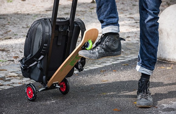 出行必備：滑板背包 圖三