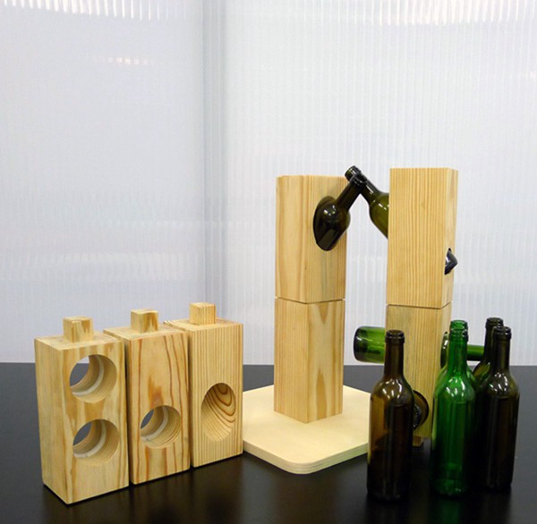 創(chuàng)意酒瓶衣帽架 圖二 創(chuàng)意酒瓶衣帽架 圖二