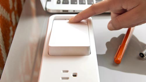 裝在插座里的移動(dòng)電源(Pickup Power) 裝在插座里的移動(dòng)電源(Pickup Power)