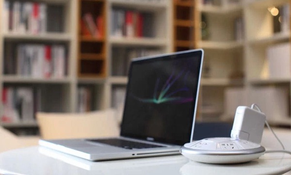 創(chuàng)意USB充電圓形插座 圖五