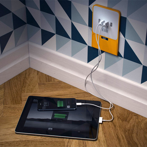 自帶折疊支架的USB插座(Zaryadkus USB Socket) 圖三 自帶折疊支架的USB插座(Zaryadkus USB Socket) 圖三