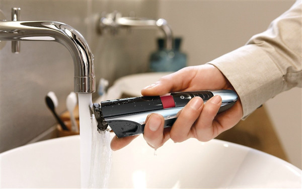 飛利浦激光制導(dǎo)剃須刀 圖二