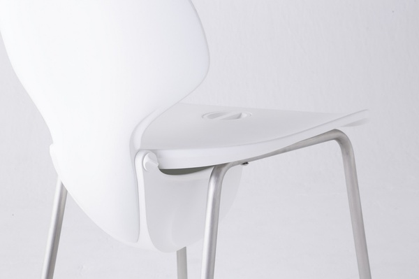 一秒鐘變成頭盔的創(chuàng)意椅子(Mamoris) 一秒鐘變成頭盔的創(chuàng)意椅子(Mamoris)