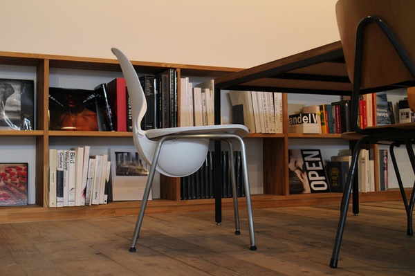 一秒鐘變成頭盔的創(chuàng)意椅子(Mamoris)圖六 一秒鐘變成頭盔的創(chuàng)意椅子(Mamoris)圖六