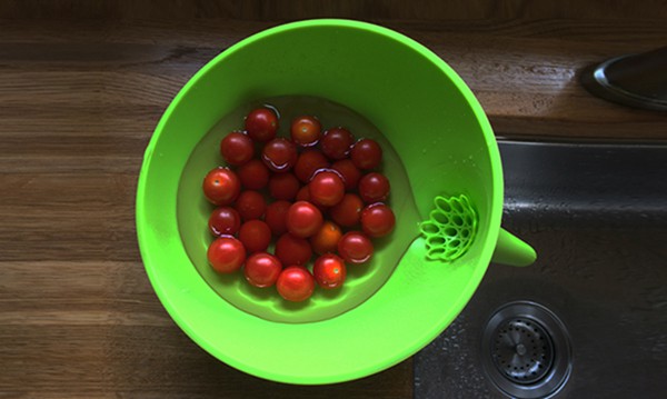 洗菜超方便的過濾器碗 圖二 洗菜超方便的過濾器碗 圖二