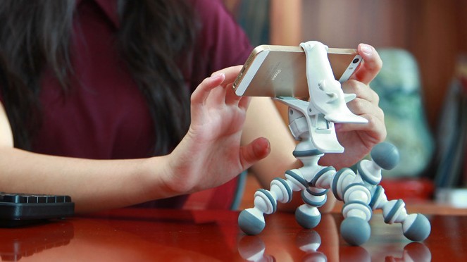 創(chuàng)意可調節(jié)小馬手機支架 圖四