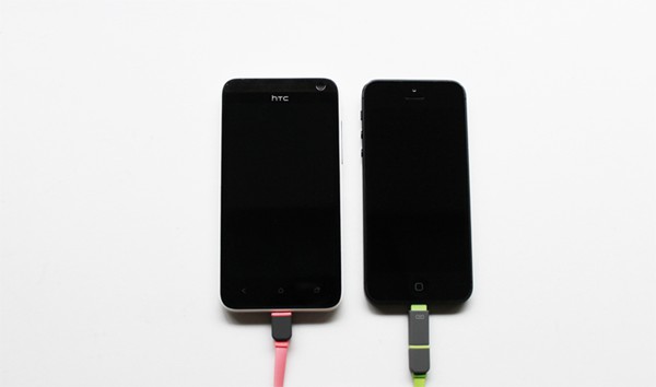 USB多功能充電數(shù)據(jù)線(GRID-IT)圖五 USB多功能充電數(shù)據(jù)線(GRID-IT)圖五