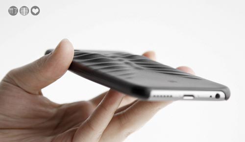 開了iPhone6立體肋骨手機殼