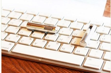 帶USB充電功能的5號電池（LIGHTORS）