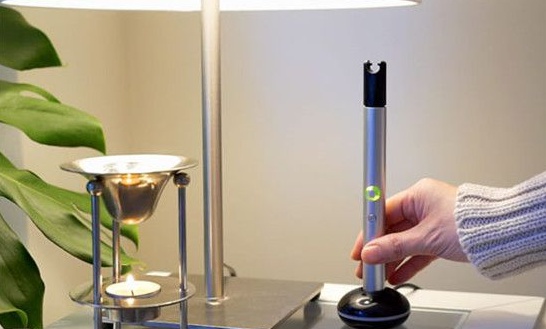 USB充電式無火打火機（Illume ArcLighter）