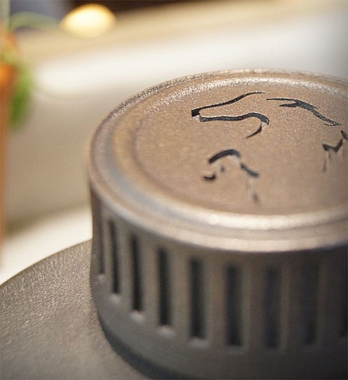 馬蹄形酒壺設(shè)計