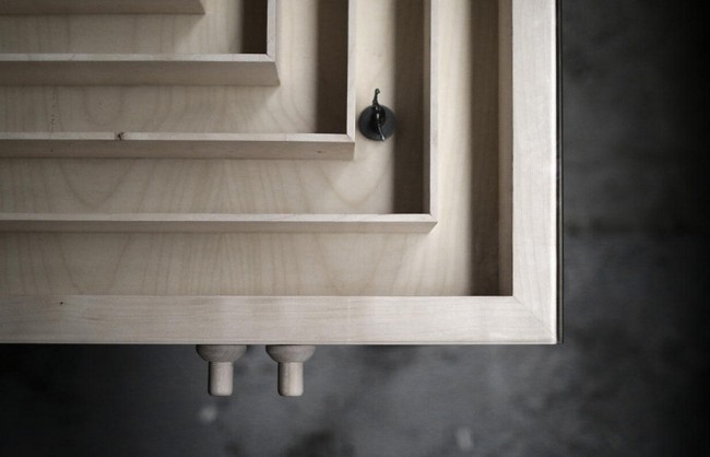 別具一格的迷宮桌子(Labyrinth Table)