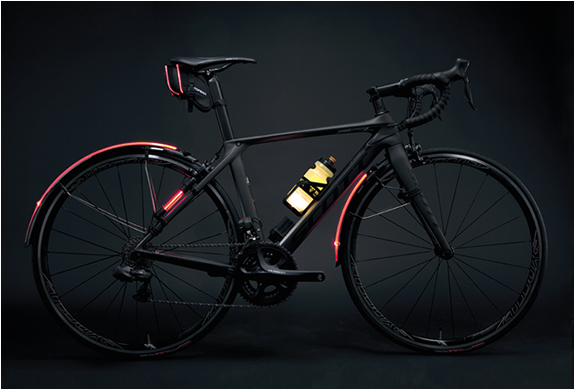 車載自行車LED發(fā)光水壺