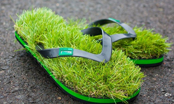 潮流時(shí)尚草坪人字拖鞋