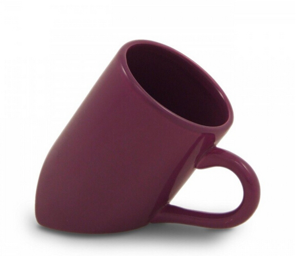 只能用雙腿夾住的創(chuàng)意馬克杯